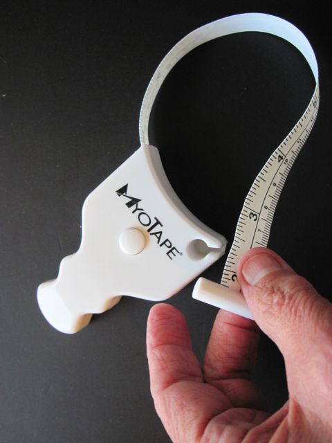AccuFitness Myotape Body Tape Measure 1 Count, MT05 : : Health &  Personal Care