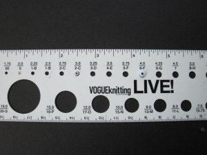 Using a knitting needle gauge to determine bead size